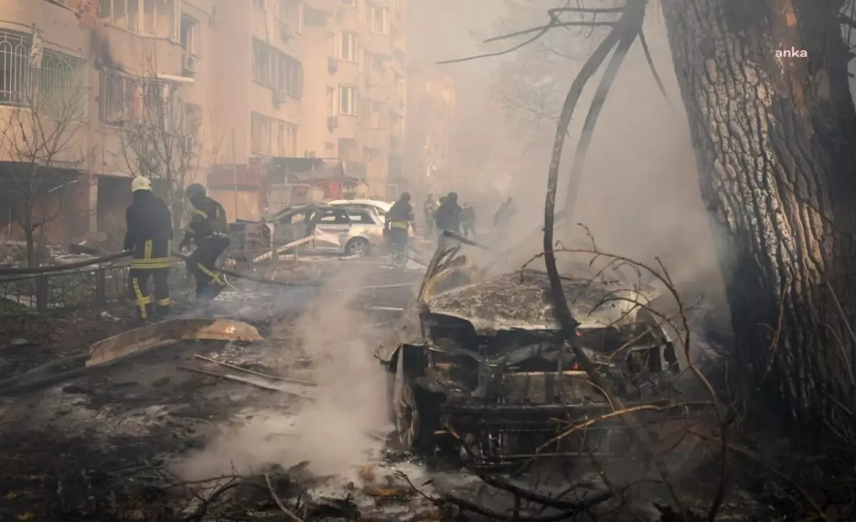 Rus Hava Saldırılarında 21 Ölü, 100 Yaralı